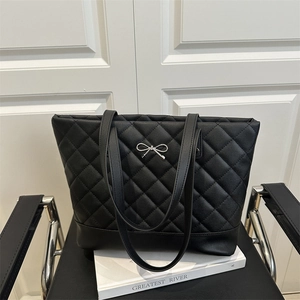 Women Fashion Quilted Large Capacity Tote Bag With Metal Bow Elegant PU Leather Shoulder Underarm Commuter Handbag