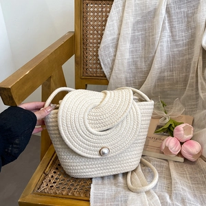 Woven Crossbody Bag For Women Woven PU Cotton Rope Shoulder Bag With Artificial Pearl Button Spiral Flap Beach Holiday Handbag