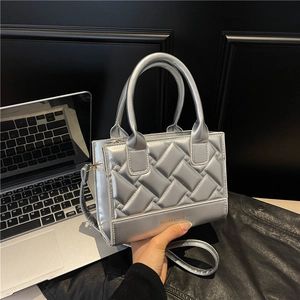 Quilted PU Leather Handbag For Women Solid Color Crossbody Bag With Adjustable Strap Elegant Small Square Tote Bag Commuting