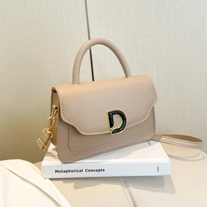 Sac Bandoulière Femme Mode en Cuir PU Boucle Métallique Lettre Sac à Main Carré Vintage Sac d'Épaule avec Sangle Quotidien