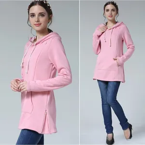 Sweat à capuche d'allaitement rose avec zips latéraux et poche kangourou pour maman