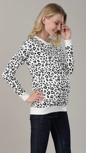 Detail of maternity leopard print sweatshirt with ribbed cuffs and loose cotton fit