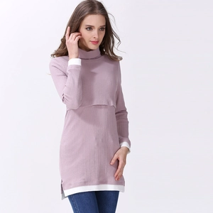 Maglia per allattamento lavanda a maniche lunghe con pratico design a strati sovrapposti