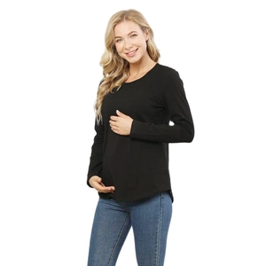 Slim fit black nursing t-shirt with crew neck and long sleeves for breastfeeding moms