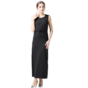 Ärmelloses schwarzes Still-Maxikleid aus Baumwolle mit verstellbarem Kordelzug für Schwangere