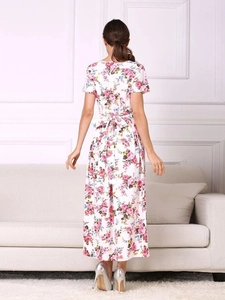Robe de maternité fleurie en coton avec ceinture et manches courtes pour l'été
