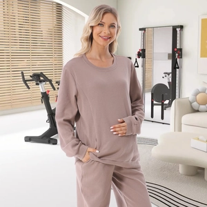 Loose maternity nursing loungewear set in waffle knit fabric with mauve pink color