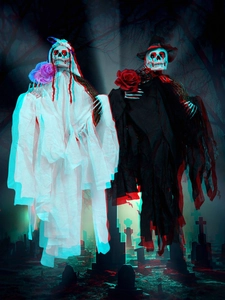 Détails de décoration d'Halloween mariés squelettes avec filtres d'ambiance rouge et bleu vif