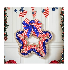 Détail d'une couronne en forme d'étoile pour l'Indépendance avec motifs de drapeau