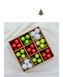 Detailed view of 3cm Christmas ball set with glitter and matte finishes in a kraft box