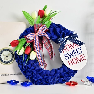 Patriotic July 4th burlap wreath with tulips and Home Sweet Home wooden sign decor