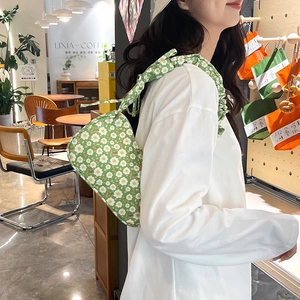 Floral print green pleated underarm bag with daisy patterns for casual summer wear