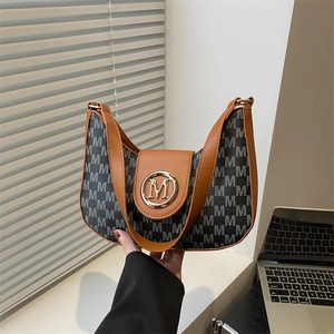 Sac Sous le Bras Vintage Imprimé Lettres Pour Femmes Mode Cuir PU Monogramme Hobo Sac à Épaule Logo M Or Rétro