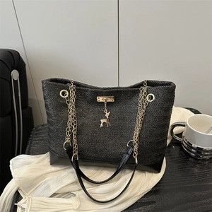 Vintage Woven Tote Bag For Women With Metal Chain And Deer Pendant Retro Commuter Shoulder Bag Street Fashion Handbag