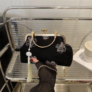 Sac de Soirée Vintage Style Chinois Jacquard Floral Avec Fermoir Clic-clac Poignée Métal Sac Bandoulière Chaîne Femme