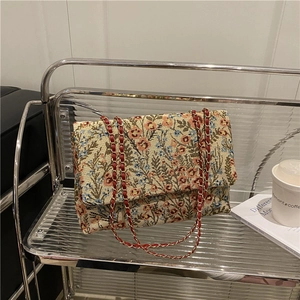 Vintage Floral Jacquard Chain Crossbody Bag For Women Large Capacity Tapestry Shoulder Bag Retro Fashion Square Bag