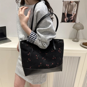 Sac fourre-tout à motif cerises pour femmes avec base en cuir et doubles bandoulières