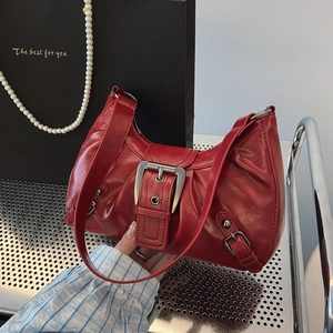 Retro Y2K Moto Style PU Leather Underarm Shoulder Bag For Women Pleated Half Moon Hobo Bag With Large Metal Buckle Fashion Bag