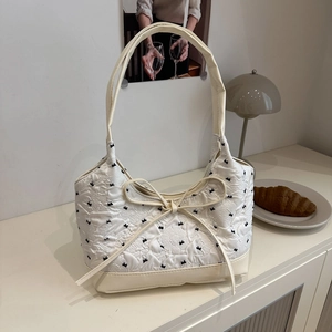 Bowknot Embroidered Women Shoulder Bag Quilted Sweet Handbag Large Bow Decor Casual Tote Bag Gentle Aesthetic Underarm Bag