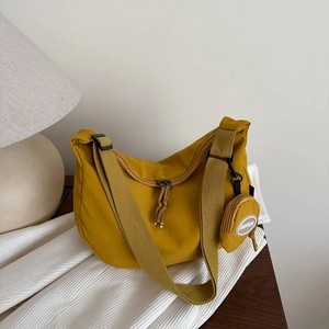 Sac Bandoulière Décontracté en Nylon Demi-Lune Forme de Ravioli pour Femmes Couleur Unie Sac Hobo Avec Petit Sac Rond