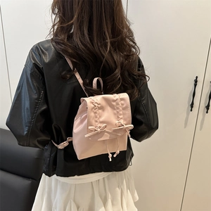 Rosa Mini-Rucksack aus Kunstleder mit Schleifen-Details im schicken Korea-Stil