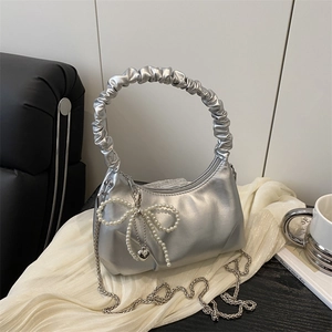 Women Pleated Cloud Bag Artificial Pearl Bow Heart Pendant PU Leather Handbag Metallic Silver Y2K Crossbody Shoulder Bag For Daily