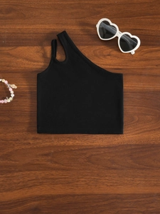 Haut court noir chic à une épaule pour filles avec un design minimaliste et moderne