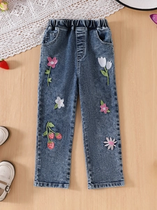 Girls' straight-leg denim jeans with floral and strawberry embroidery in washed blue finish