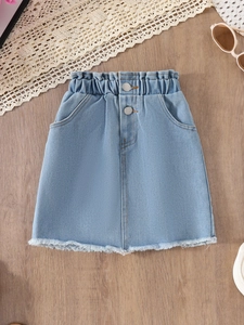 Jupe en jean bleu clair pour fille avec taille paperbag, ourlet effiloché et boutons