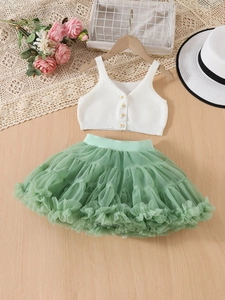 Sommer-Set für Mädchen: Strickweste mit Blumen und mintgrüner mehrlagiger Tutu-Rock
