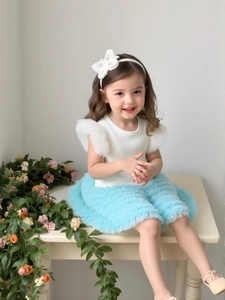 Girls summer birthday outfit with white tulle top, blue tutu skirt and bow headband set