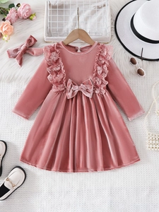Mädchenkleid aus rosa Samt mit Spitze, Rüschen und passendem Schleifen-Stirnband