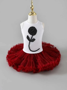 Girls 2-piece set with white 3D floral ribbed tank top and wine red layered tutu skirt