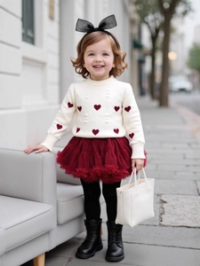 Mädchen Winter Strickpullover mit Herzmuster und dazu passendem rotem Tutu-Rock