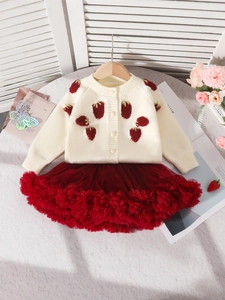 Ensemble fille avec cardigan en tricot fraise et jupe tutu en tulle rouge automne