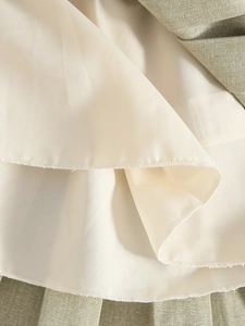 Jupe plissée verte pour filles avec texture en velours côtelé et doublure intérieure douce