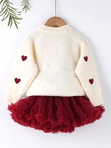Mädchen Strickpullover und weinrotes Tutu-Rock-Set mit Herzstickerei für den Winter