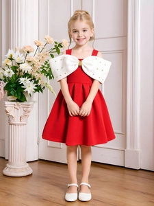 Elegant girls' red sleeveless princess dress with large white bow for piano performance