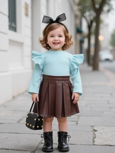 Girls long sleeve ribbed knit top and pleated PU leather skirt set with accessories