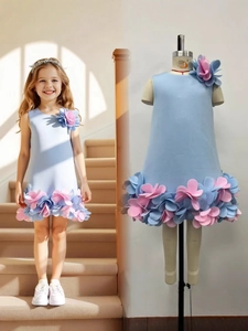 Robe de princesse sans manches bleu clair pour filles avec fleurs 3D et coupe trapèze