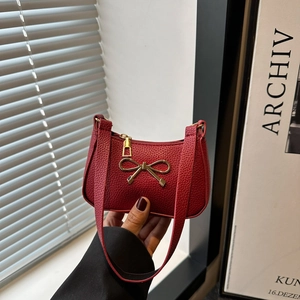 Women Litchi Pattern PU Leather Underarm Bag With Golden Bow Metal Decor Solid Color Mini Shoulder Bag Elegant Fashion Handbag
