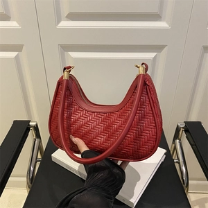 Niche Design Woven Hobo Bag For Women Minimalist Half Moon Shoulder Bag PU Leather Crossbody Bag With Adjustable Strap Golden Hardware