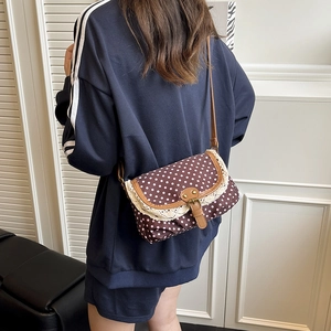 Borsa a tracolla vintage marrone a pois con pizzo e fibbia in pelle per donna