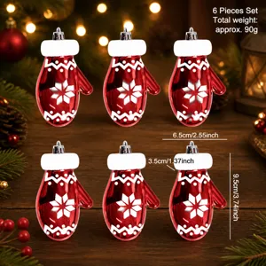 Vue détaillée de 6 ornements de gants de Noël rouges, dimensions 9,5 cm par 6,5 cm