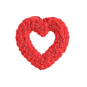 Couronne de roses rouges en forme de cœur avec ruban pour décoration de mariage