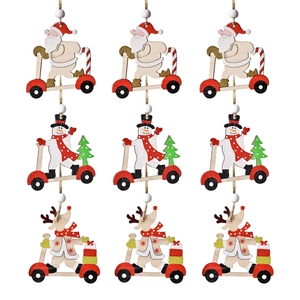 Weihnachtsanhänger aus Holz Set mit Weihnachtsmann, Schneemann und Rentier auf Rollern
