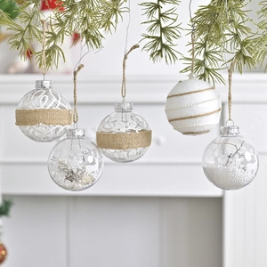5-piece set of creative burlap and lace Christmas tree hanging balls on pine branches