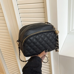 Damen Gesteppte Umhängetasche Minimalistisches PU Leder Kettenriemen Doppelreißverschluss Kleine Quadratische Tasche Mode Schultertasche