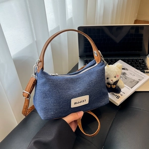 Borsa a Tracolla in Denim e Scamosciato da Donna Tendenza Cuciture Borsa a Mano Sottobraccio Con Ciondolo a Orsetto Casual