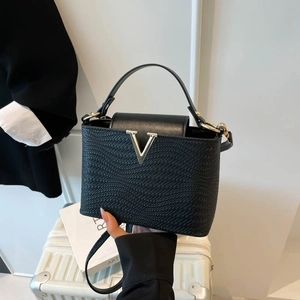Sac Bandoulière en Cuir PU Tressé pour Femmes Sac à Main Carré avec Logo en Métal V Sac Messager Vintage pour le Quotidien